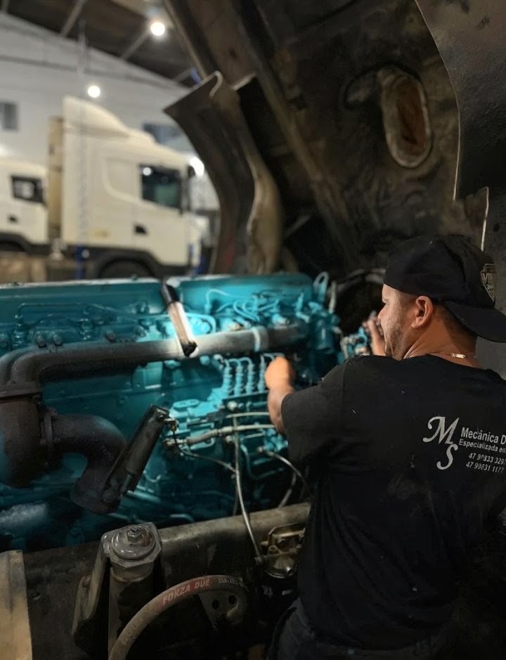 Retífica e regulagem de motor diesel